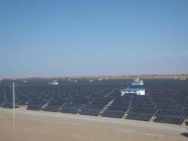 青海格爾木200KW地面電站